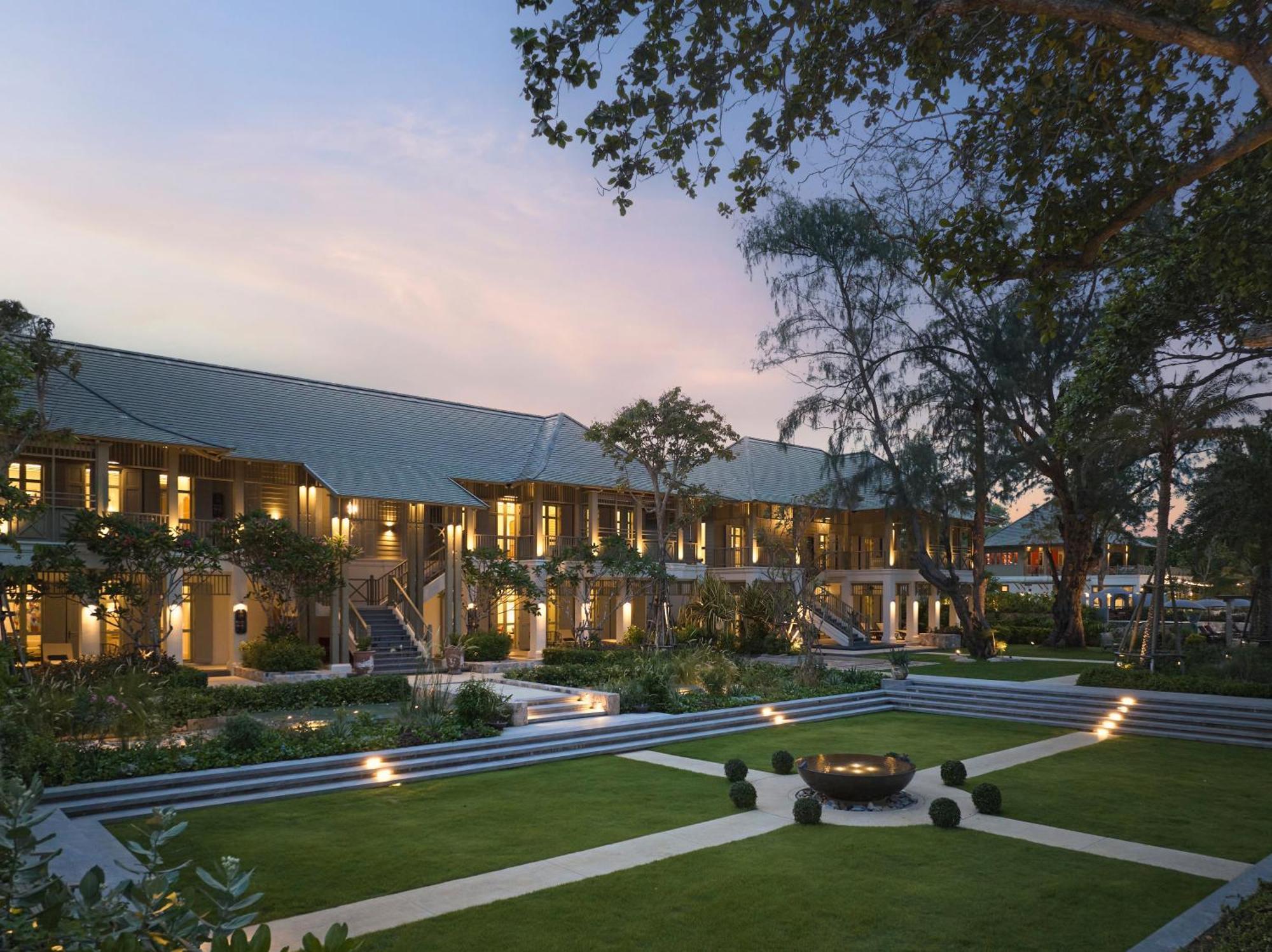 Charras Bhawan Hotel And Residences HHQ Exterior foto